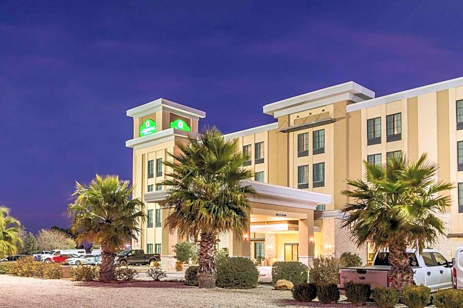 La Quinta Inn & Suites by Wyndham Carlsbad