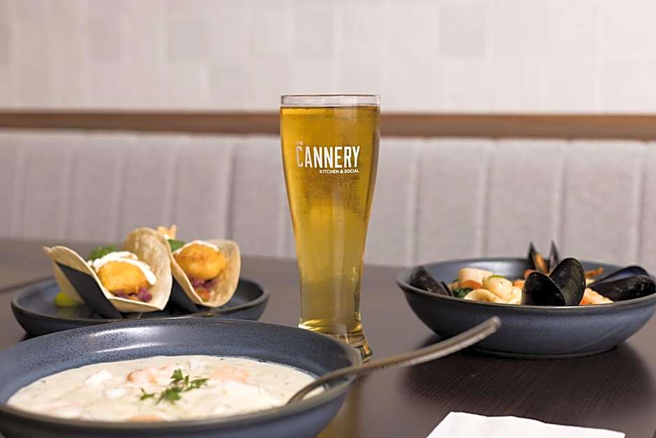 DoubleTree by Hilton Kingston