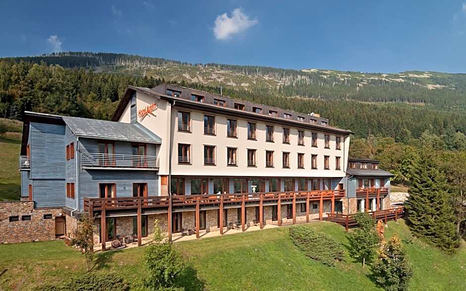 Hotel Adam