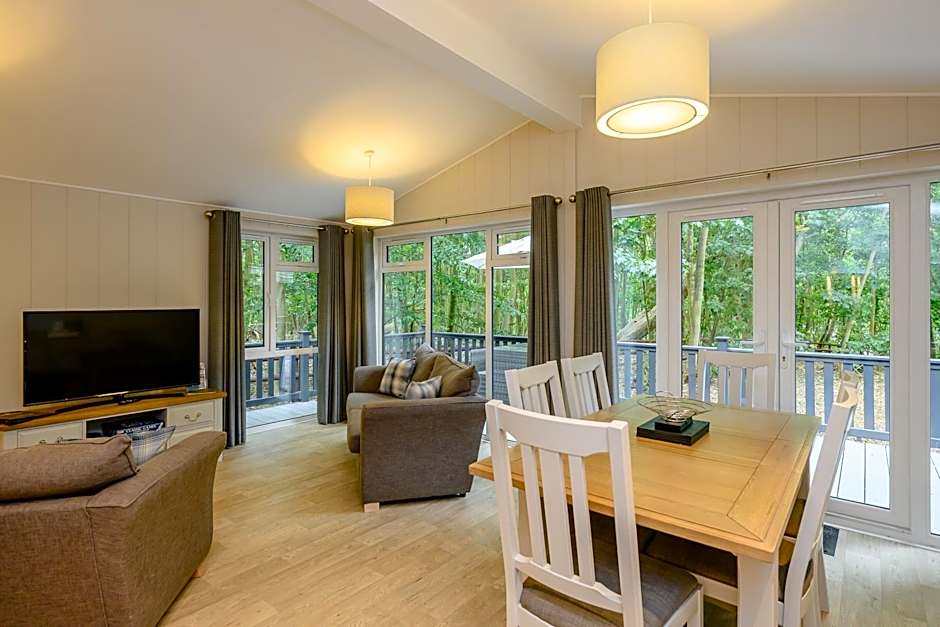 Woolverstone Marina and Lodge Park