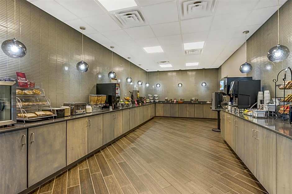 Best Western Plus Parkside Inn & Suites