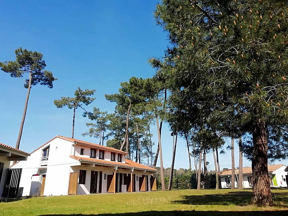 Residence Sous les Pins (by Popinns)