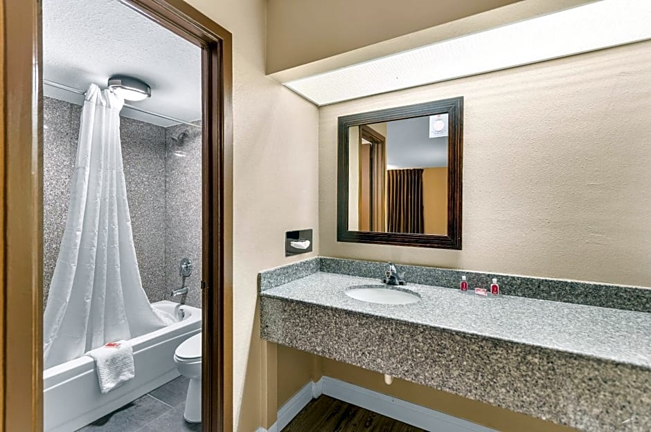 Econo Lodge Texarkana I-30