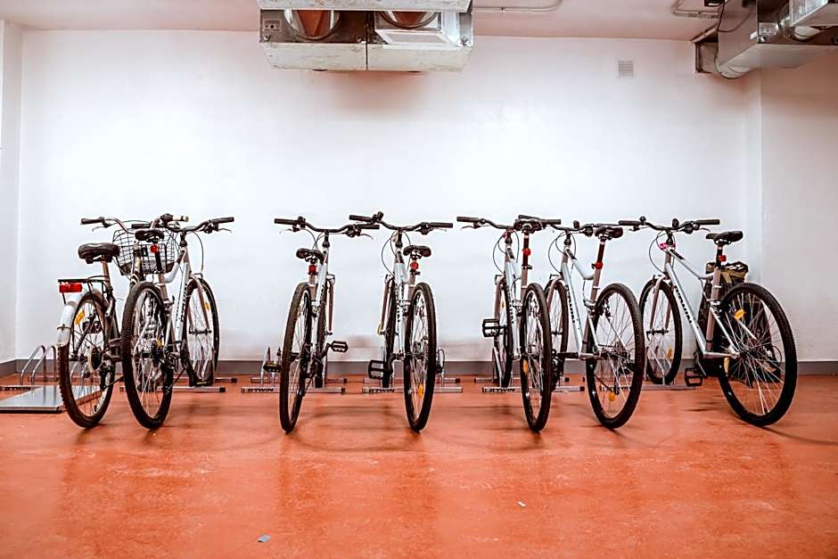 AMISTAT Island Hostel Ibiza - ALBERGUE JUVENIL