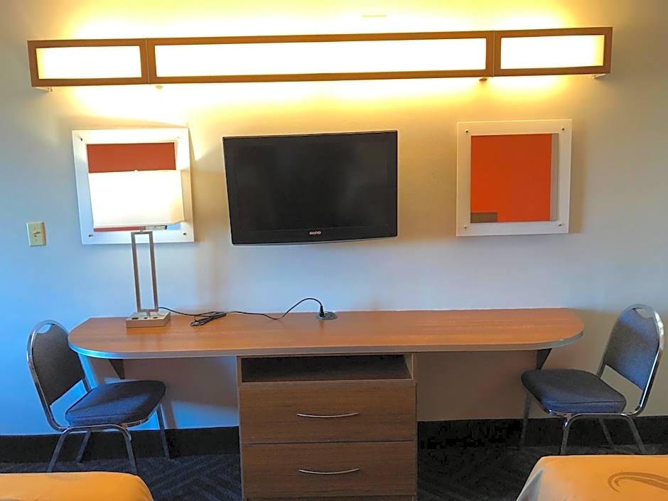 Quality Inn & Suites Watertown Fort Drum