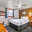 Love Hotels Silver Street by OYO at Hurley WI