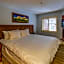 Solara Suite with Indoor Pool / Hot tub / Parking