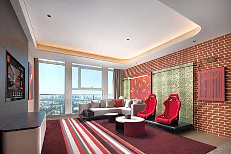 Suite 2