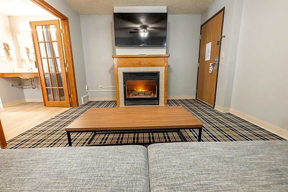 AmericInn by Wyndham Sturgeon Bay