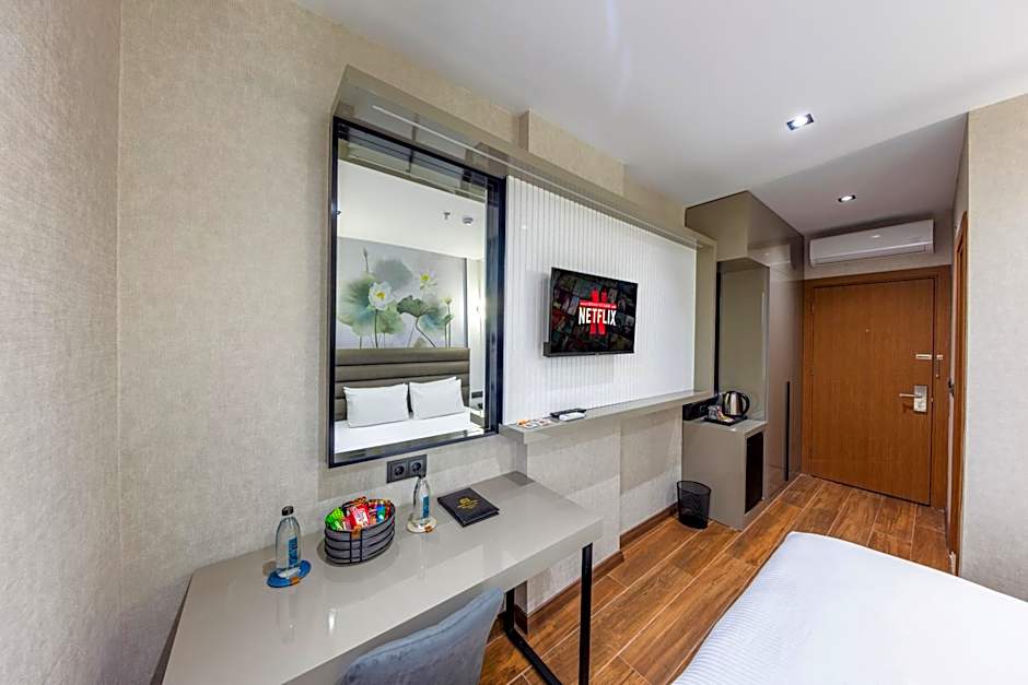 Dem Premium Hotel - Round Trip Airport Service - Istanbul International Airport