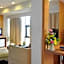 Mayflower Grande Hotel