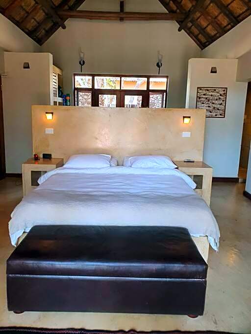 Zebula Golf and Wildlife Estate - Nagapie 12 Pax- Moi Signature Luxury villa
