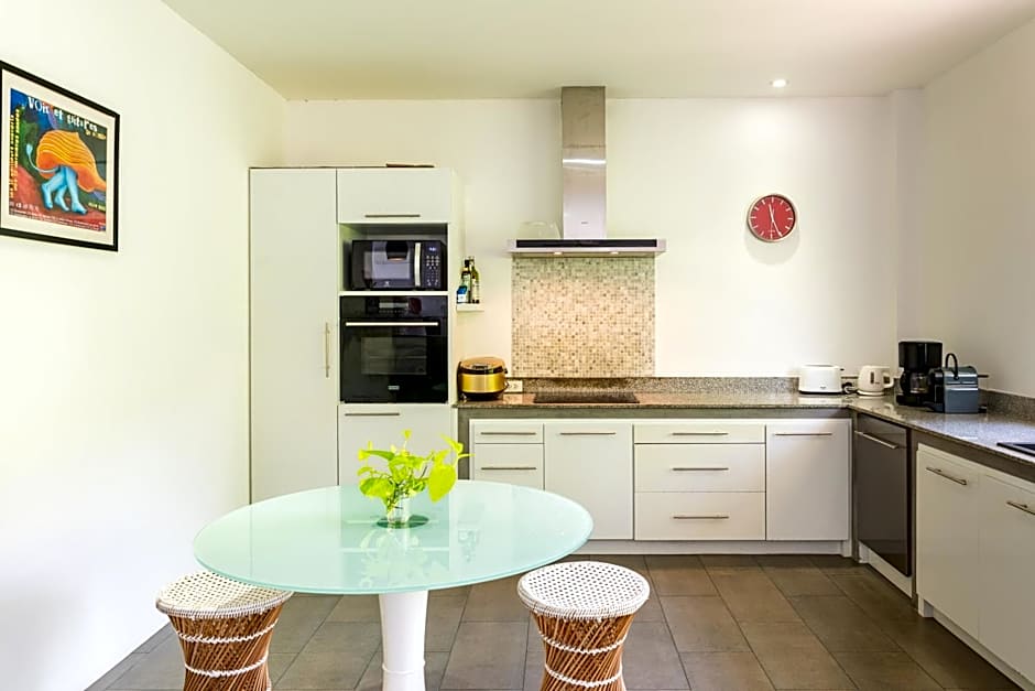 3BR Villa Private Pool 10min to Beach