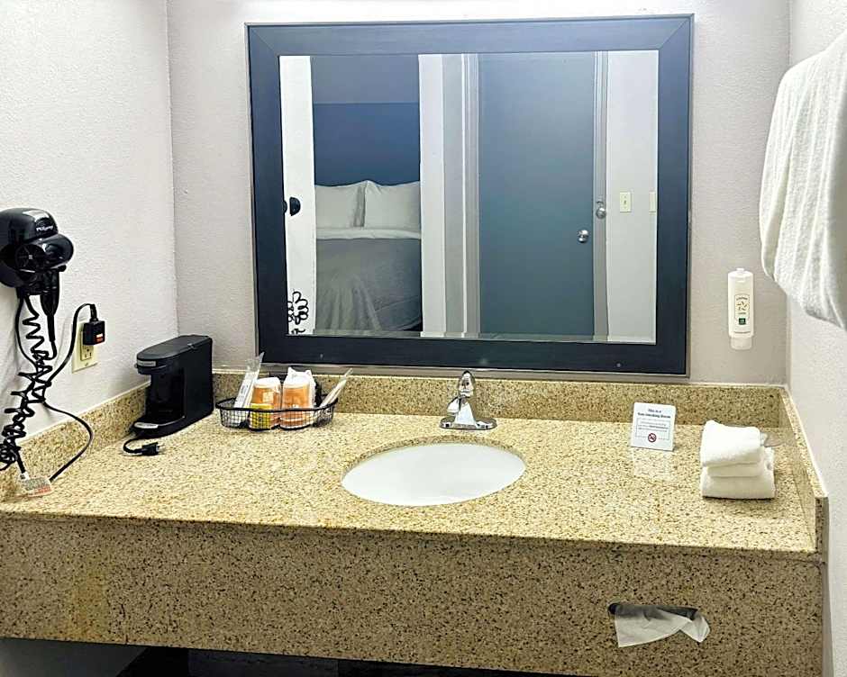 Quality Inn Raynham - Taunton