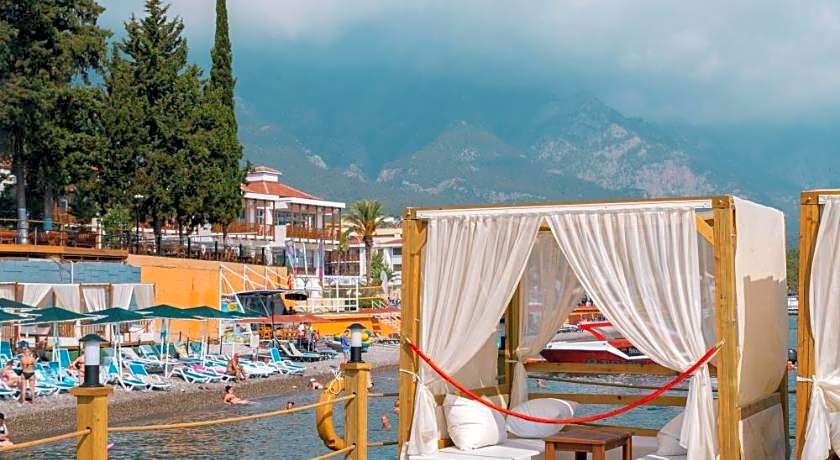 Rox Resort Hotel