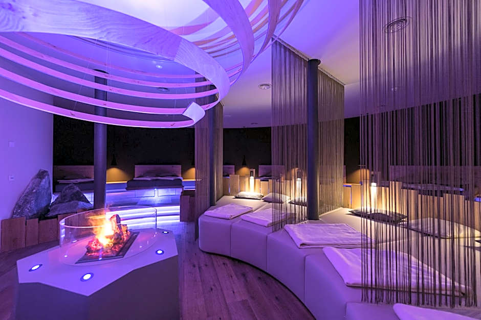 Mirabell Dolomites Hotel - Luxury Ayurveda & Spa