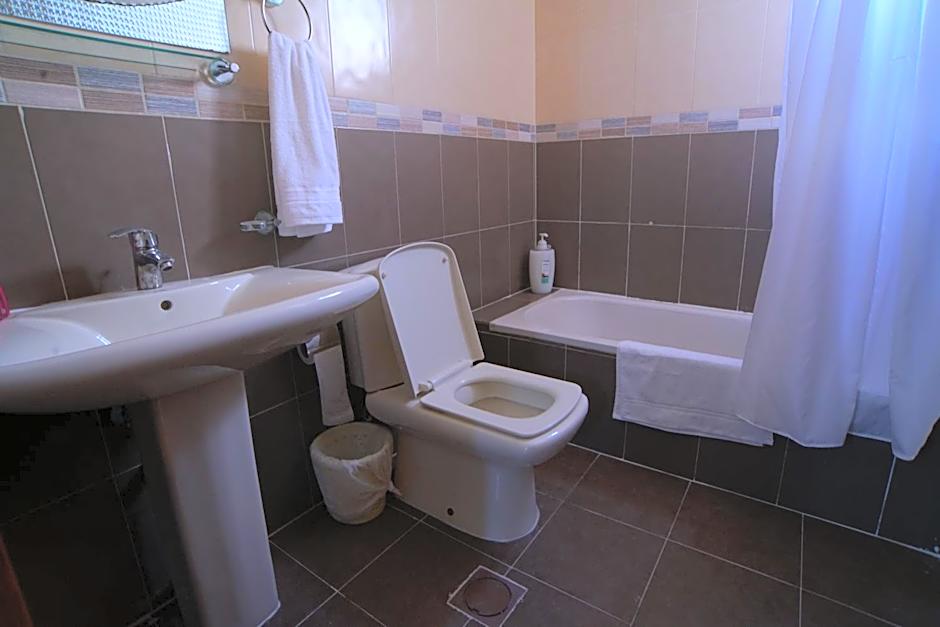 Over Mountains Hotel