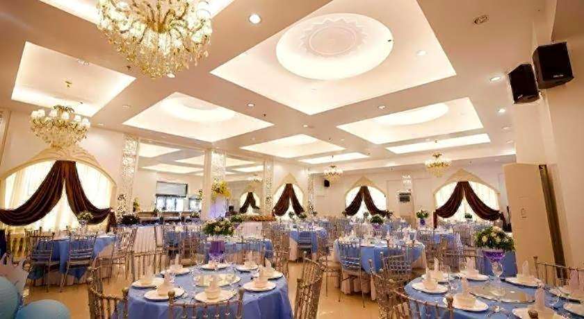 Islands Hotel