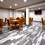 Days Inn & Suites by Wyndham Wisconsin Dells