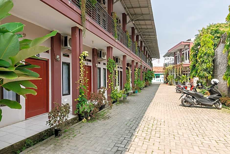 RedDoorz near FKIP UNTIRTA Serang