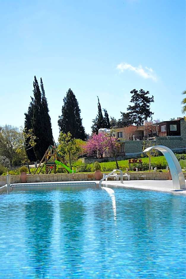 Droushia Heights Hotel