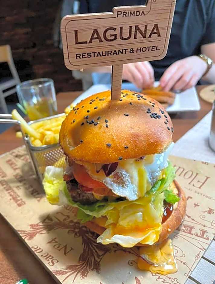 LAGUNA Hotel & Restaurant