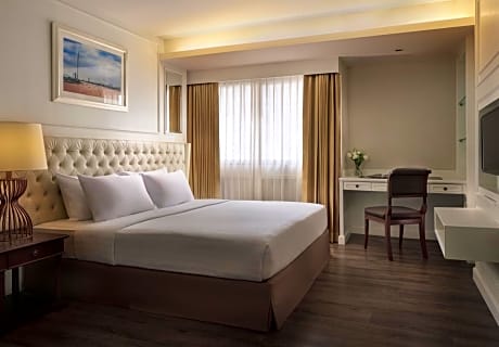 One-Bedroom Platinum Suite