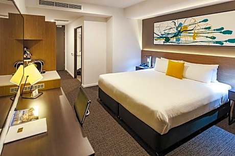 Standard King Room + Single Bed