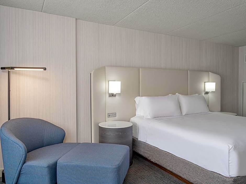 Crowne Plaza Indianapolis-Airport By IHG