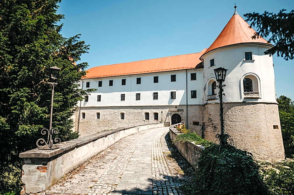 Mokrice Castle Estate