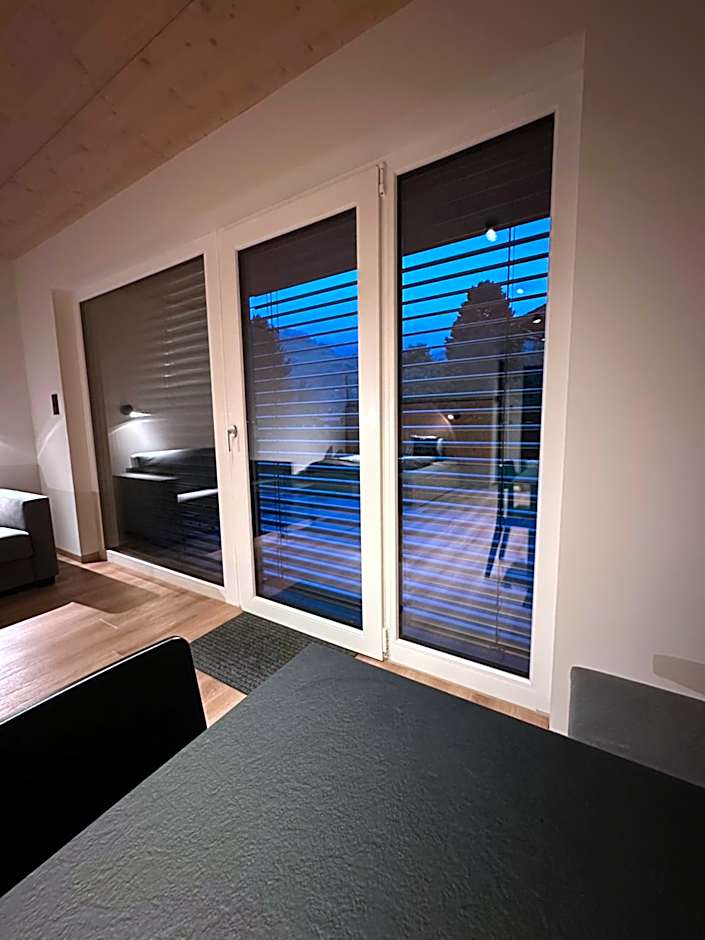 Simple Life Apartments