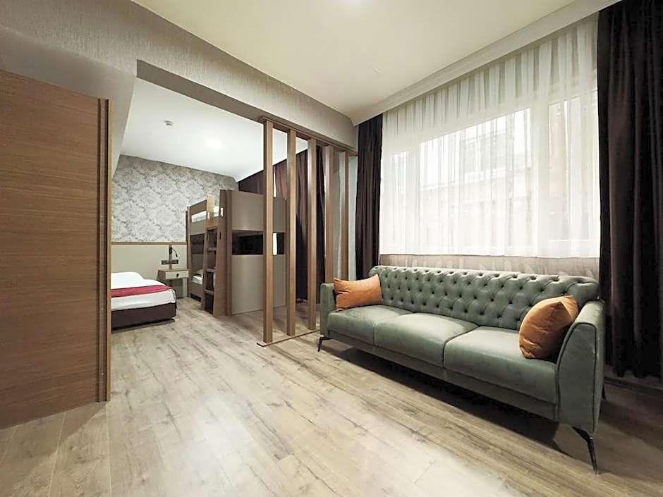 Selcuk Hotel Sems-i Tebrizi