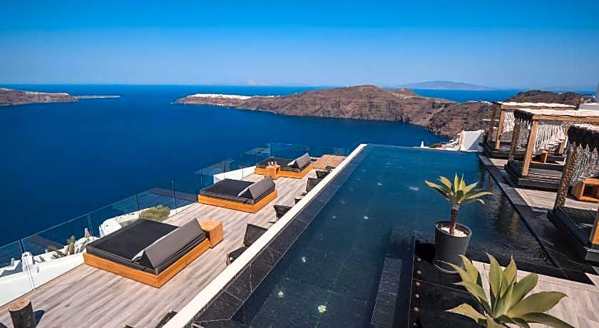 Galaxy Suites & Spa