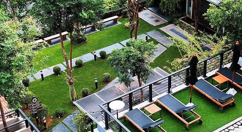 Natee The Riverfront Hotel Kanchanaburi