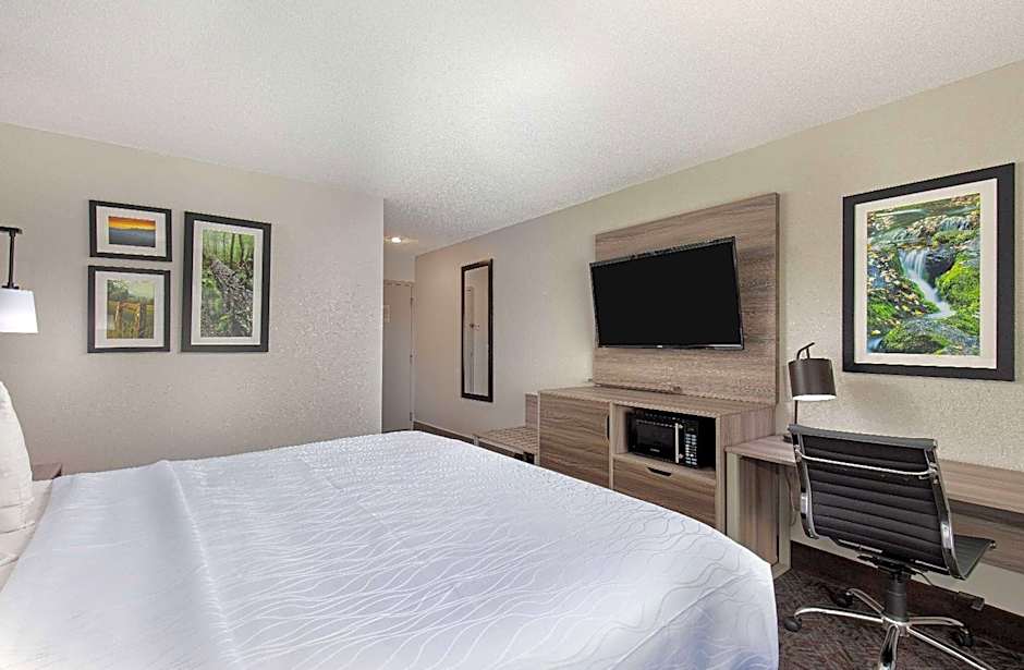 La Quinta Inn & Suites by Wyndham Pigeon Forge- Dollywood