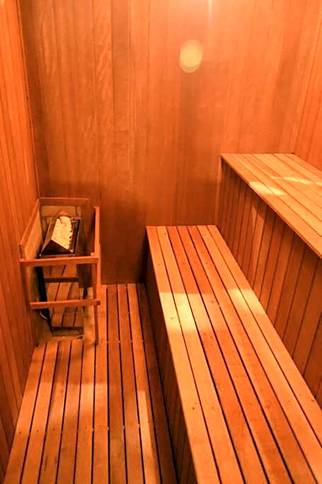 Relaxed and cozy - For fun or business