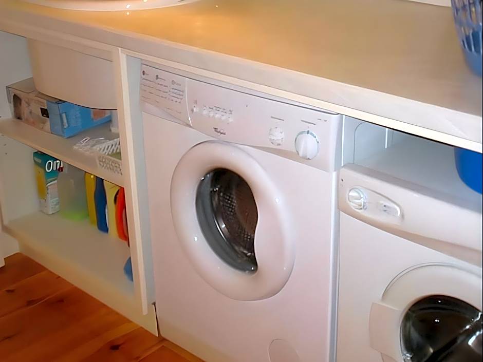 Water Bay Villa Bed & Breakfast