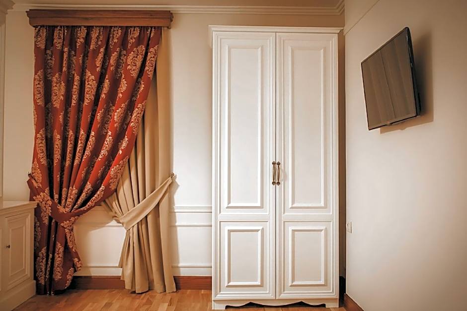 Hotel Opera