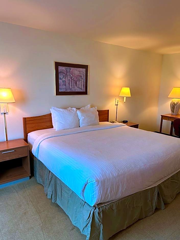 Peppermill Empress Inn