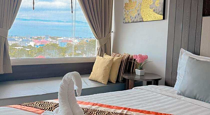 Vareena Palace Hotel