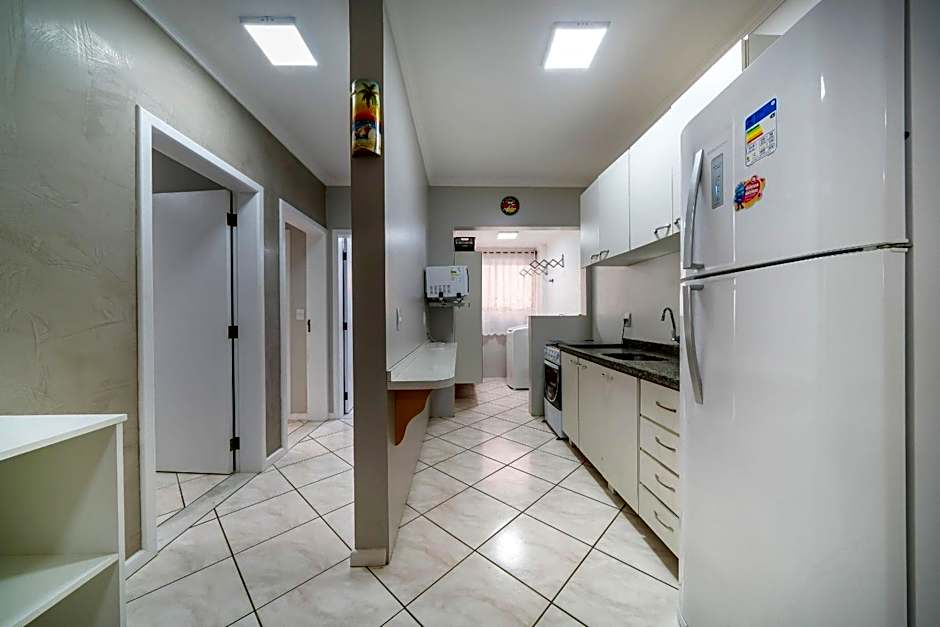 A02 - Estrela do Mar 403 A - Centro de Bombinhas - 30m do mar - Ótima localização