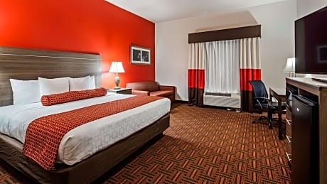 King Room with Roll-in Shower - Disability Access/Non-Smoking