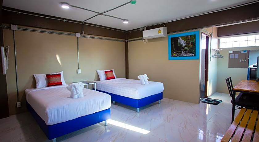 Baan Chang Hotel & Coffee House