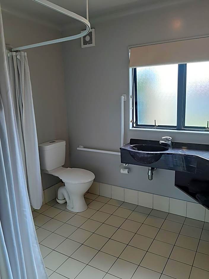 Claremonte Motor Lodge