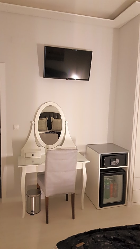 Grande Pensao Residencial Alcobia