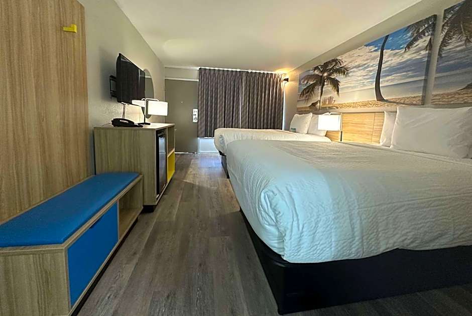 Days Inn by Wyndham Fort Myers