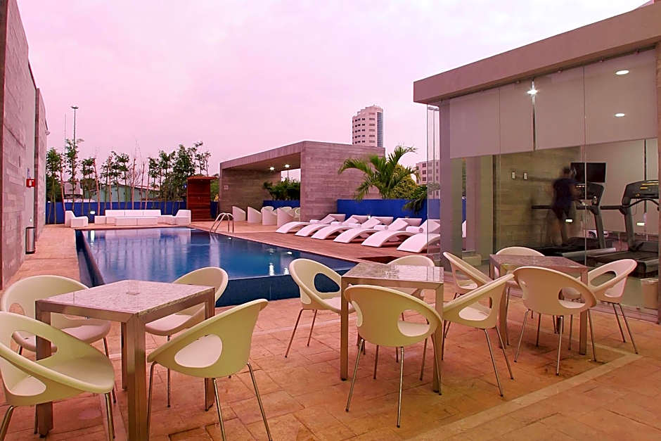 One Villahermosa 2000