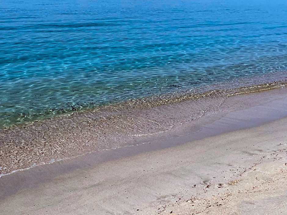 VILLAGE LIANA MAROULI KASTRAKI