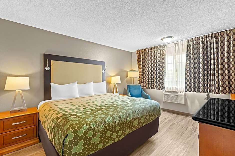 Rodeway Inn & Suites Portland West - Beaverton