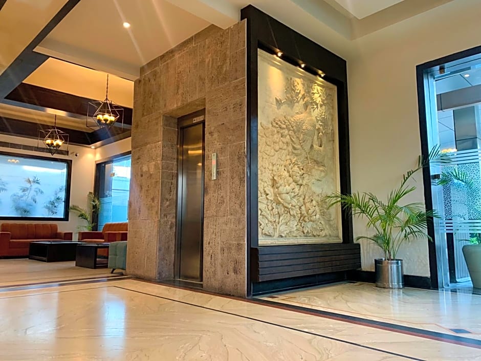 Hotel Royale Residency